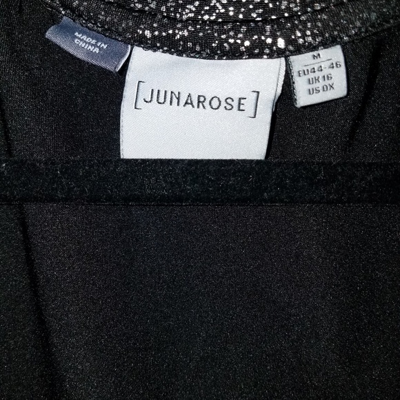 Junarose "Tres Jolie" Tee - Picture 3 of 4